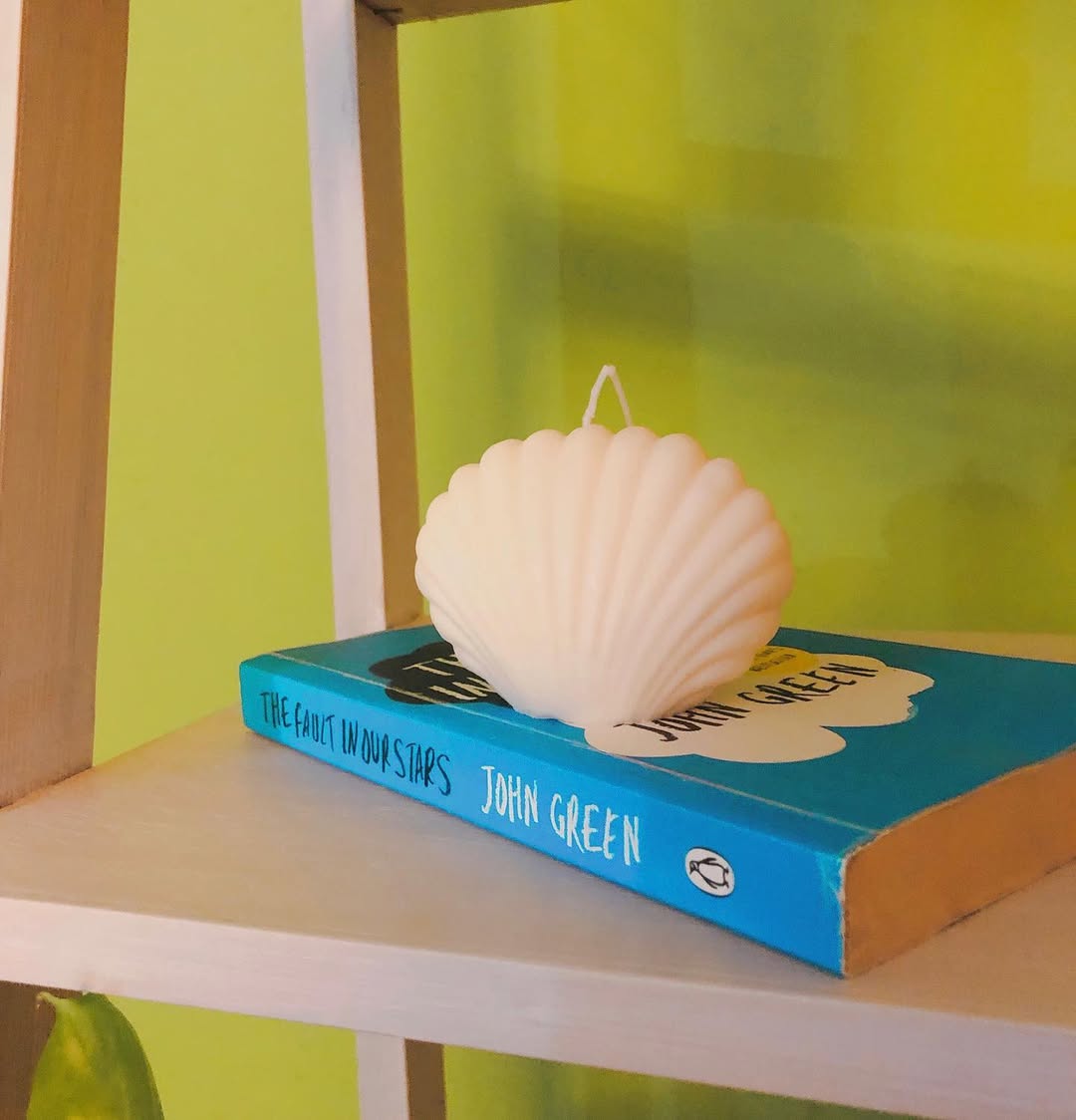 Coastal Luxe Seashell Candle